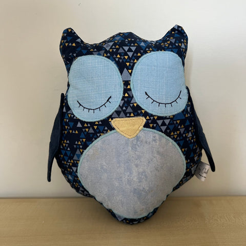 Aroha Owl - Sleepy Blue