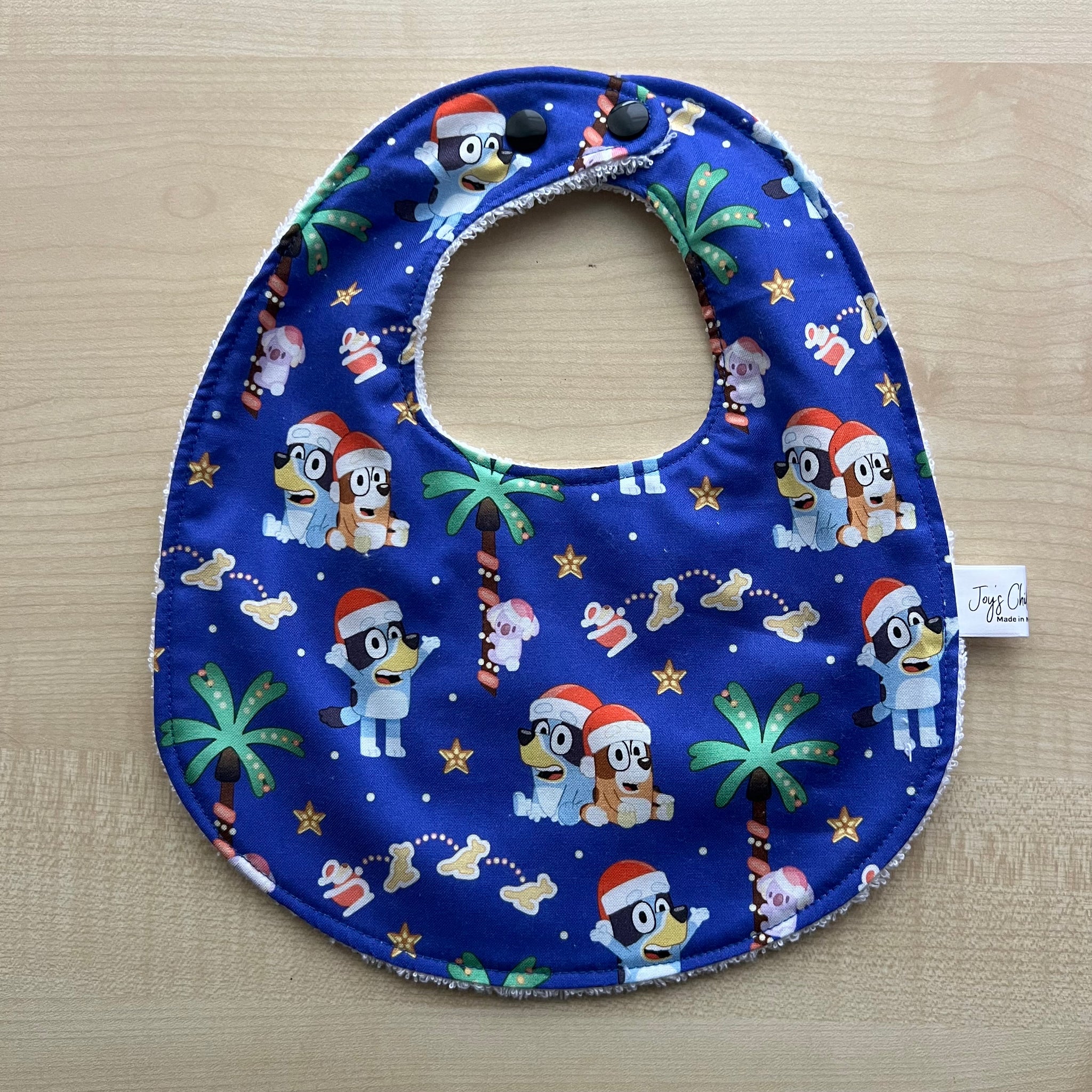 Bib - Bluey in Christmas Hats