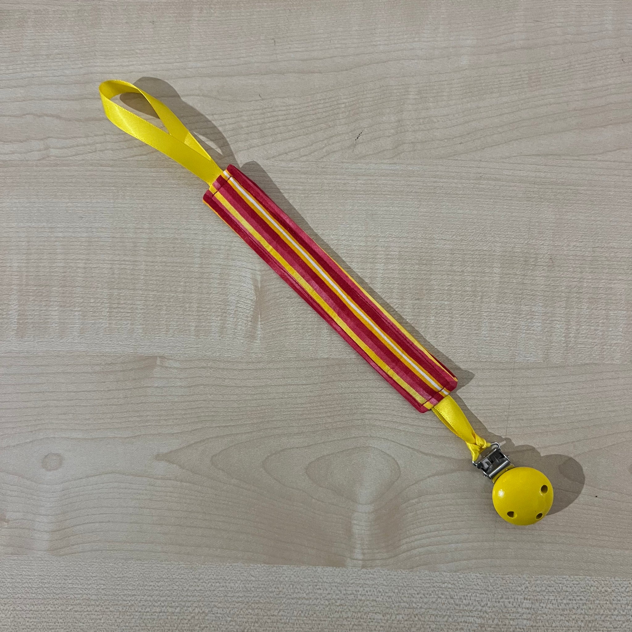 Dummy Clip - Stripes with Yellow