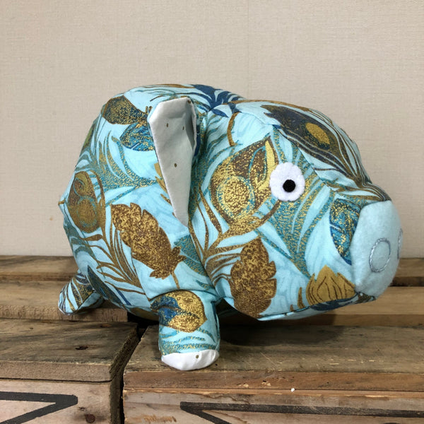 Pig - Blue feathers