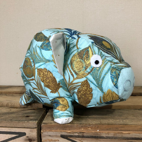 Pig - Blue feathers