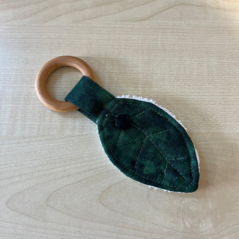 Teething Ring - Leaf Dark Green